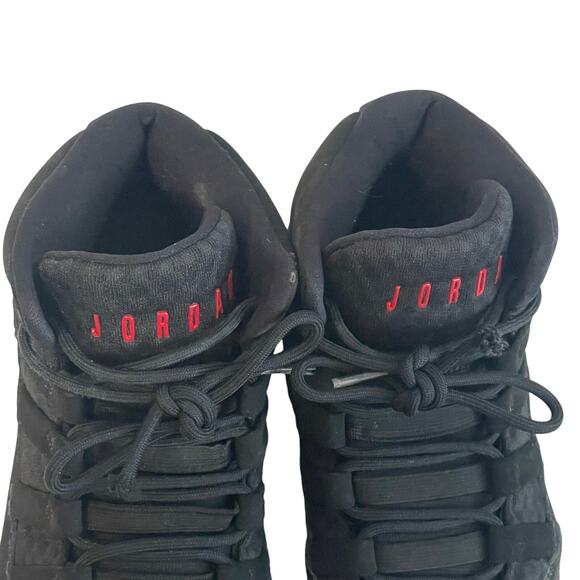 Air Jordan Men’s Max Aura Athletic Shoes AQ9084-006 sz 8 Classic Black Red White main image 9